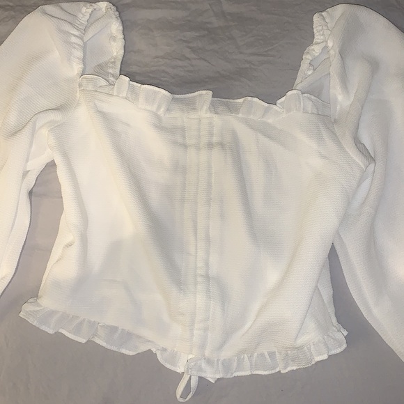 White square neck ruffle top - Picture 3 of 5